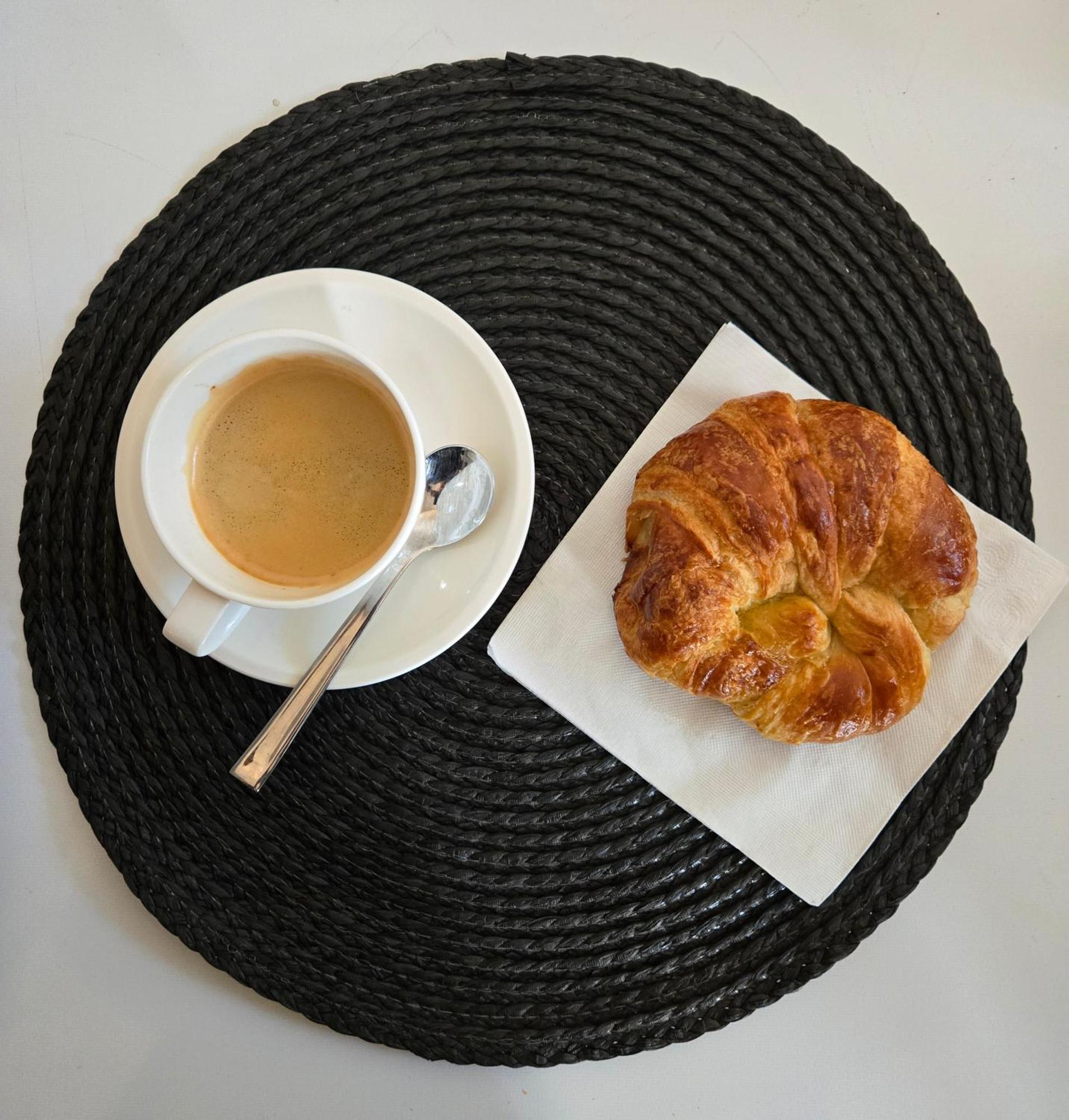 The Whale Lounge - Berlin Bed & Breakfast Luaran gambar