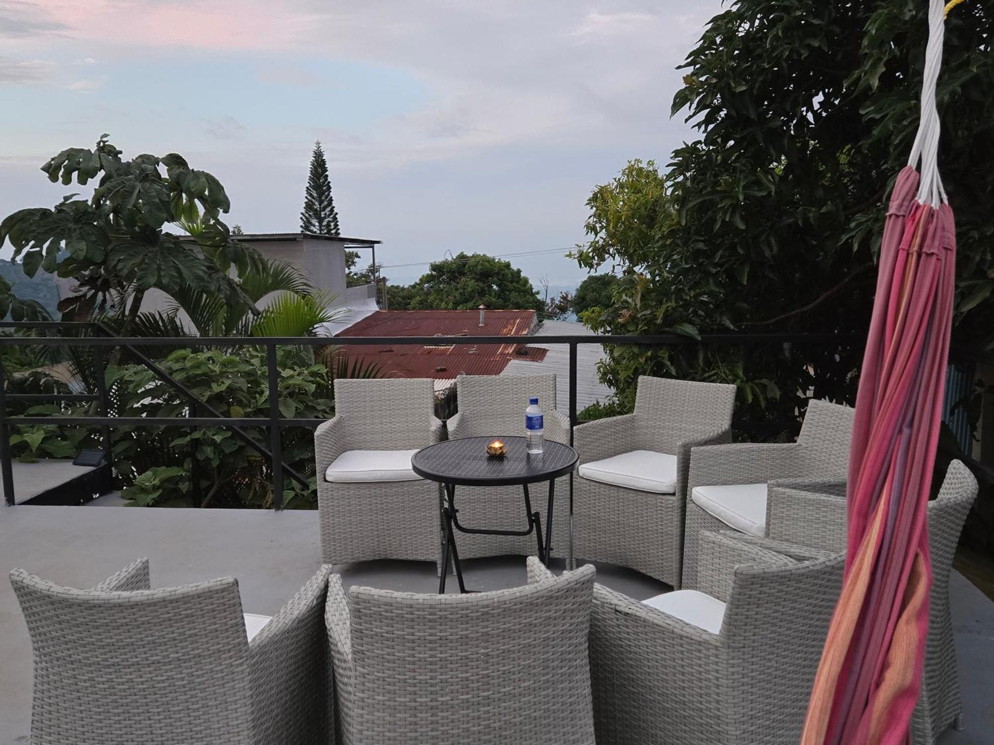 The Whale Lounge - Berlin Bed & Breakfast Luaran gambar